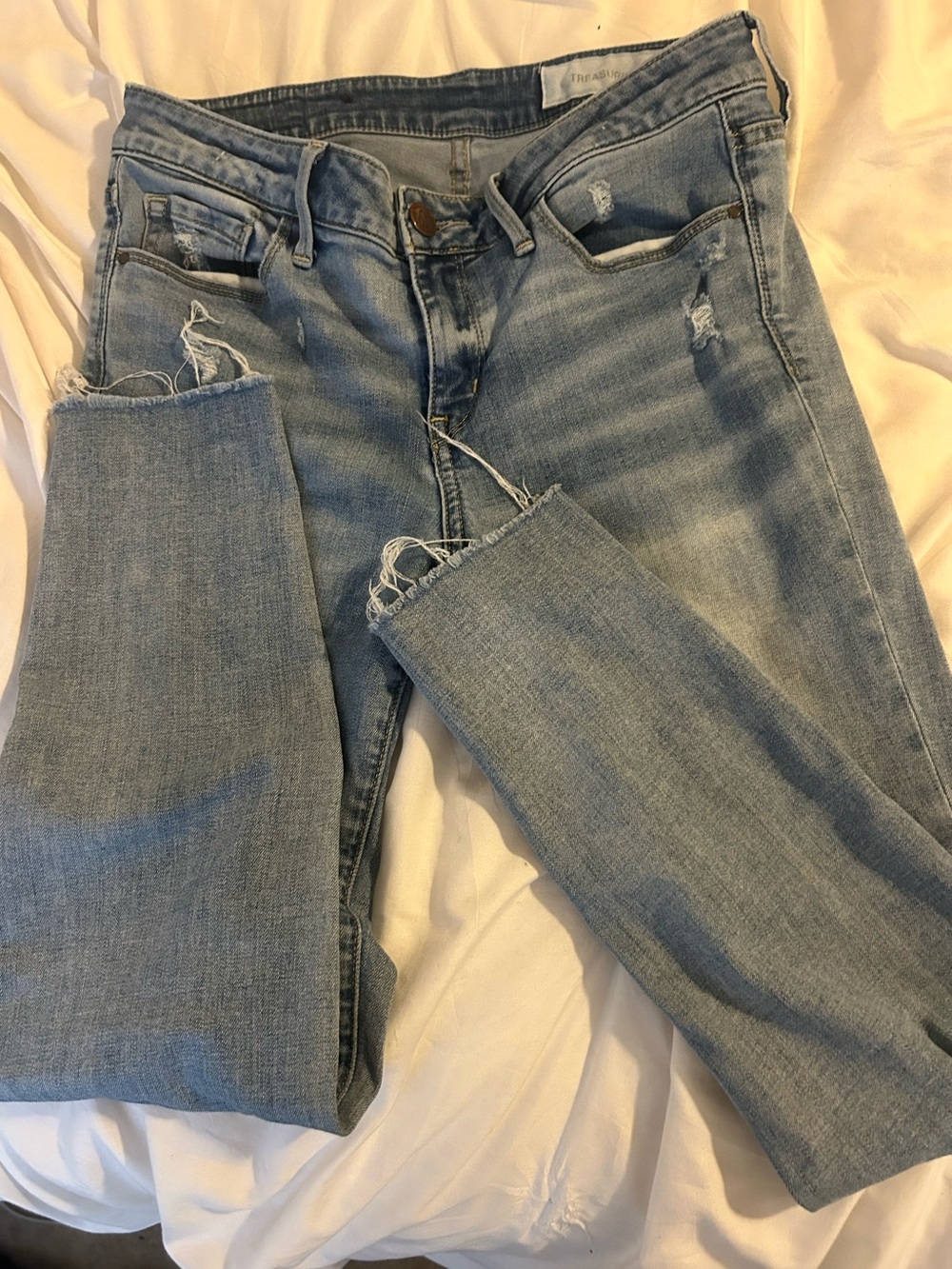 Treasure & Bond Light Blue Skinny Distressed Jeans